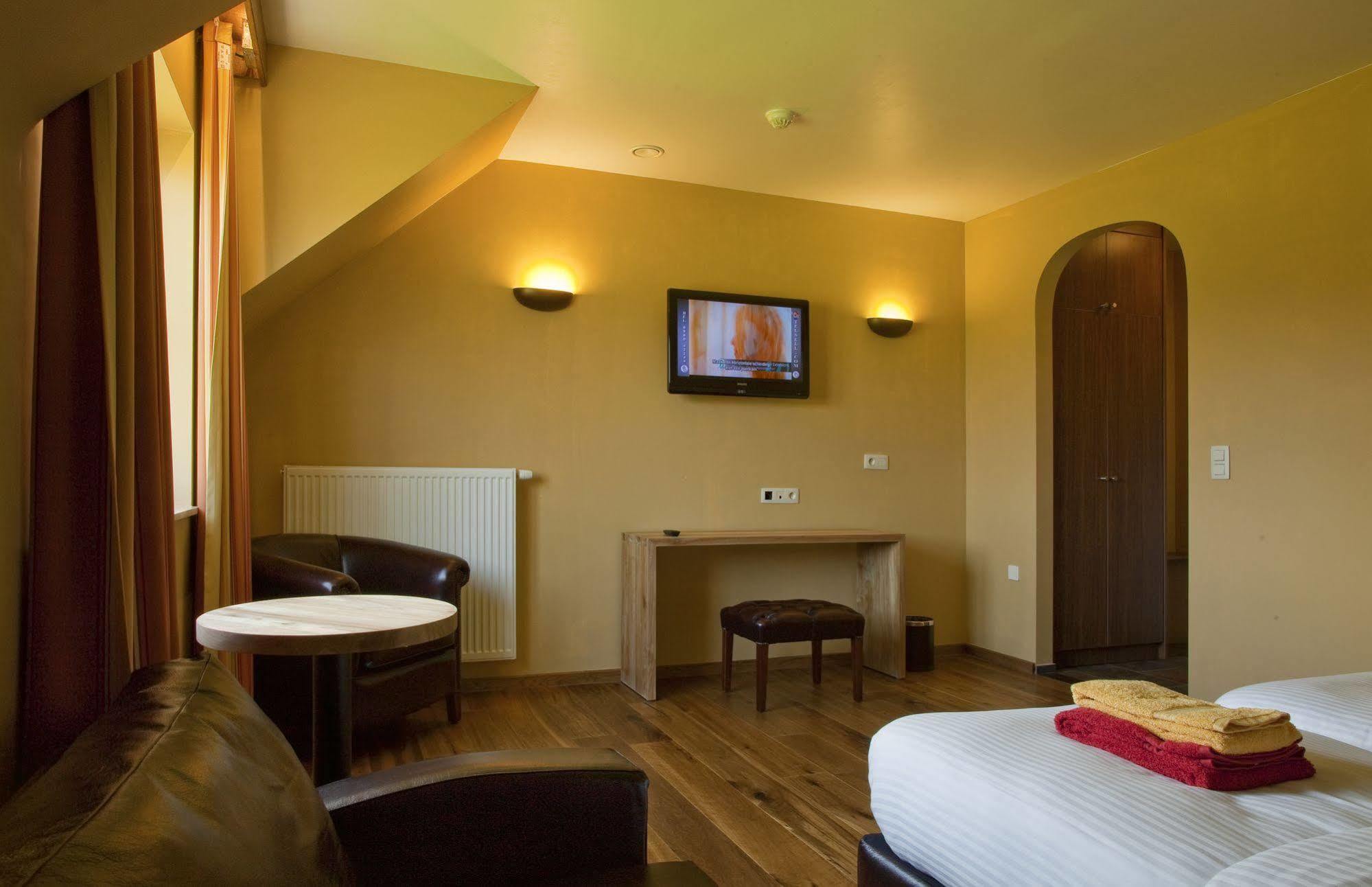 Country Lodge Hotel Moriaanshoofd Oudenaarde Exterior foto